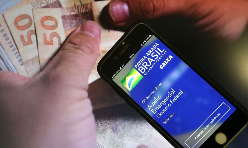 Novo auxÃ­lio emergencial comeÃ§arÃ¡ a ser pago nesta terÃ§a-feira (06/04)