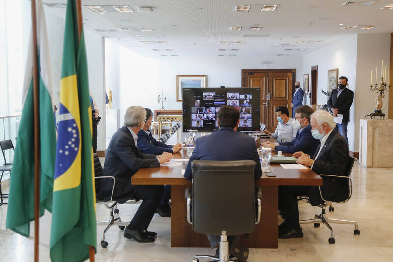 Cooperativas paranaenses  vÃ£o investir R$ 1,5 bilhÃ£o em fÃ¡brica de malte