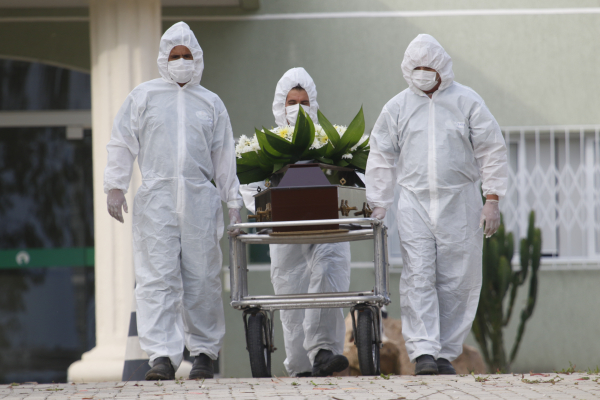Com mais 3.459 mortes, Brasil supera marca de 360 mil Ã³bitos por Covid