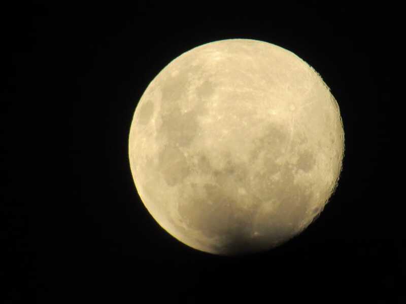 Nesta segunda, fenÃ´meno da Superlua deve dominar o cÃ©u