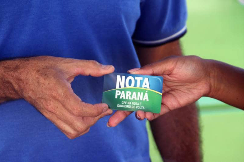 Nota ParanÃ¡ faz novo milionÃ¡rio no Estado