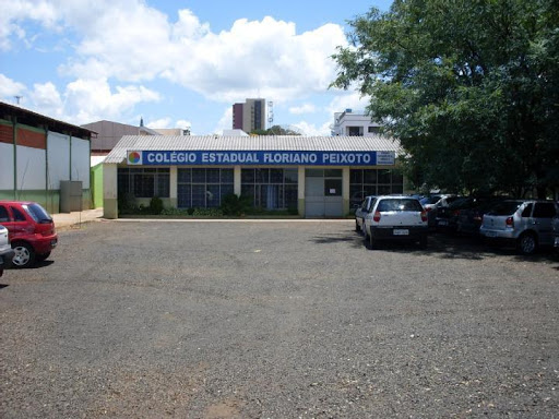 Aulas no ColÃ©gio Floriano irÃ£o retornar no formato HÃ­brido 