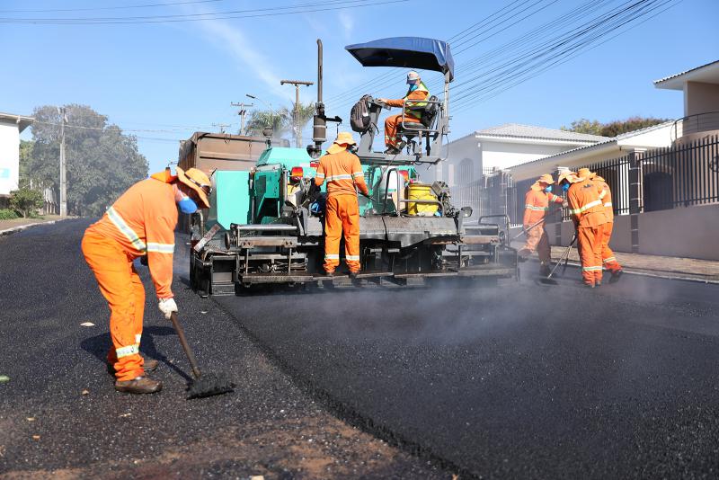  Prefeitura intensifica obras de recape asfáltico em Laranjeiras do Sul