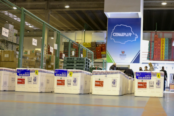 ParanÃ¡ deve receber 200 mil doses de vacina contra a Covid-19 atÃ© sexta-feira