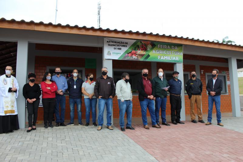 Poder pÃºblico em Rio Bonito do IguaÃ§u inaugurou (15/07) espaÃ§o fÃ­sico para Feira do Produtor Rural 