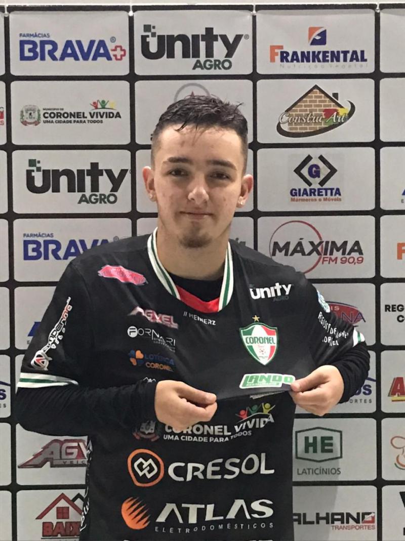 Laranjeirense AndrÃ© Palhano Smak foi convocado pela seleÃ§Ã£o paranaense sub 17 para a TaÃ§a Brasil.