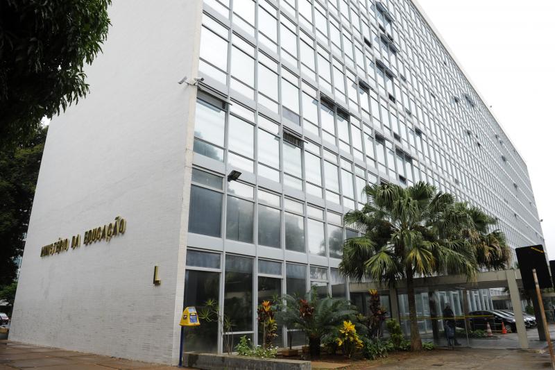 MinistÃ©rio estuda criar primeira universidade federal digital