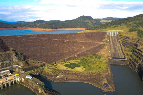 ParanÃ¡ vÃª crise de energia e tem atÃ© reservatÃ³rio com capacidade abaixo de 10%