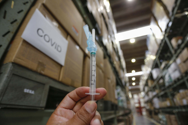 No ParanÃ¡, 95% da populaÃ§Ã£o adulta jÃ¡ recebeu ao menos uma dose contra a Covid-19