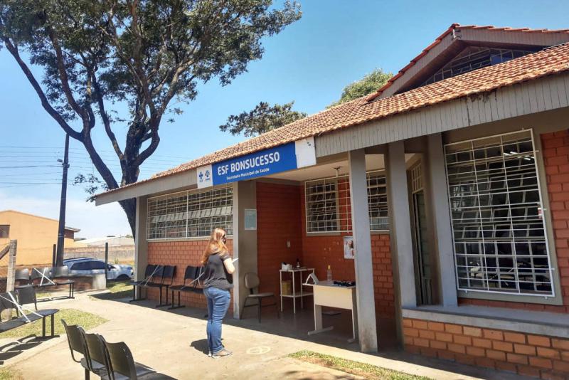 Alunos da Unicentro fazem mutirÃ£o para atender mulheres com exame preventivo de cÃ¢ncer