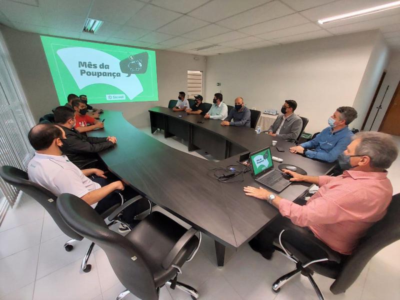 Modalidade mais tradicional entre brasileiros, poupanÃ§a rende prÃªmios no Sicredi