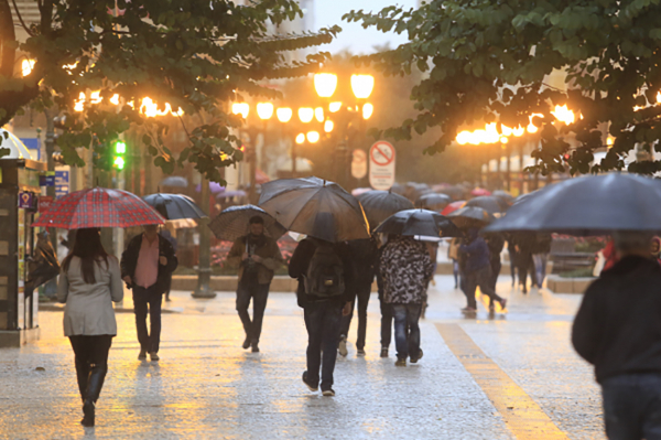 Chuva pode dar uma trégua nesta terça, mas nova frente fria chega na quarta