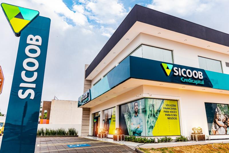 Com localização privilegiada, Sicoob Credicapital reinaugura agência em Cascavel