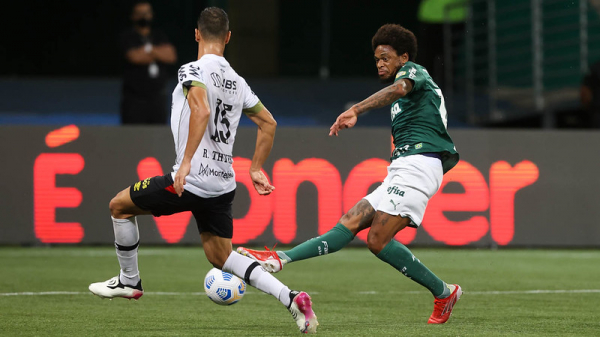 Palmeiras vira sobre Sport, vence a 3Âª seguida e retoma 2Âº lugar do BrasileirÃ£o