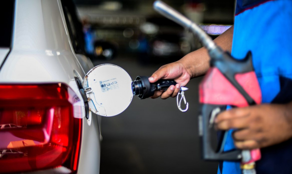 Petrobras anuncia mais um reajuste nos preÃ§os da gasolina e no diesel