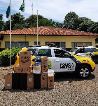 Laranjeiras: PM apreende cigarros contrabandeados e mÃ¡quina de "Jogo do Bicho"