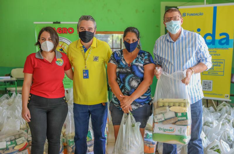 517 famÃ­lias receberam cestas de alimentos da Reforma AgrÃ¡ria e da Agricultura Familiar
