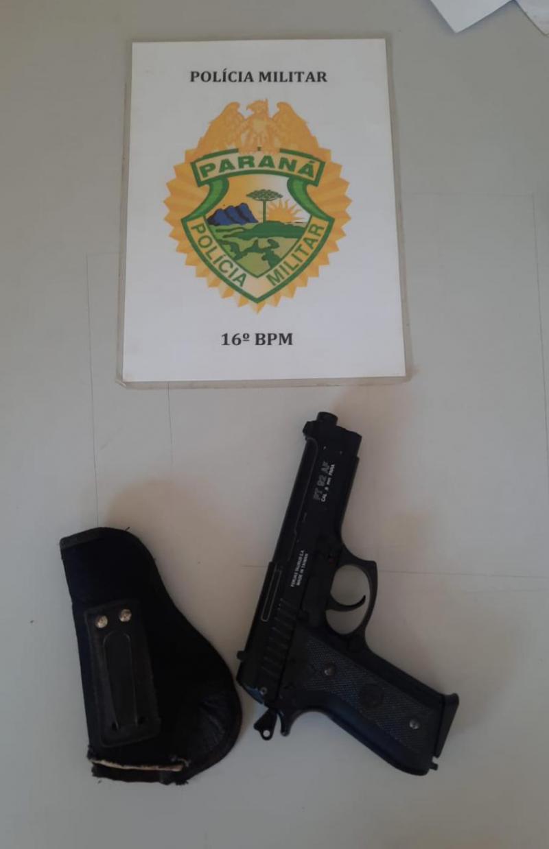 Laranjeiras: homem Ã© detido com simulacro de pistola no bairro N. S. Aparecida