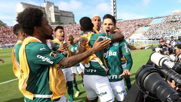 Na prorrogaÃ§Ã£o, Palmeiras bate o Flamengo e leva a Libertadores da AmÃ©rica