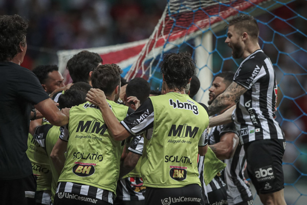 AtlÃ©tico-MG vira jogo sobre o Bahia e conquista o tÃ­tulo do BrasileirÃ£o com antecedÃªncia