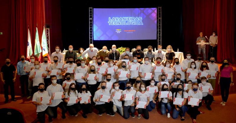  Laranjeiras do Sul forma a primeira turma do programa â€œLaranjeiras TecnolÃ³gicaâ€