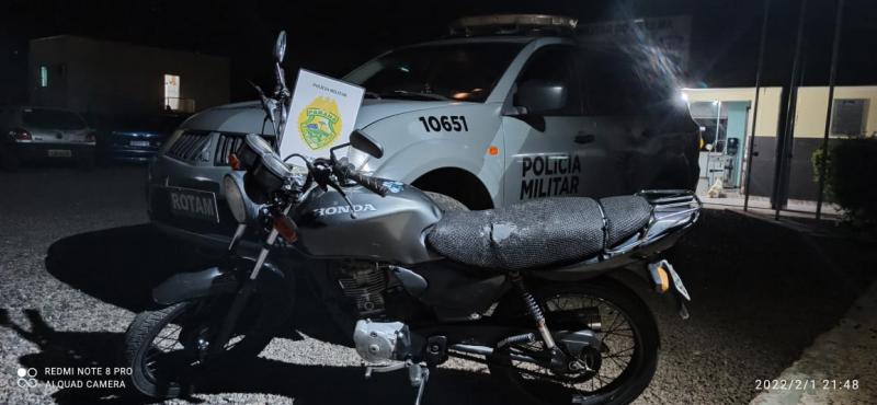 Laranjeiras: Moto furtada Ã© recuperada pela PM no bairro Industrial