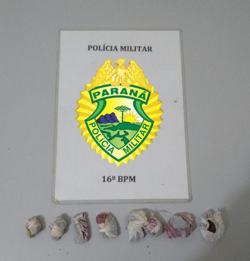 Laranjeiras: PM prende homem com 8 porÃ§Ãµes de maconha no PV