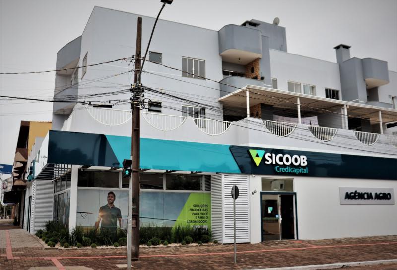 Sicoob Credicapital inaugura primeiro escritÃ³rio especializado em agronegÃ³cio em Cascavel