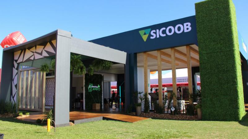 SHOW RURAL COOPAVEL : Sicoob oferta o InvestFeira, com taxas e prazos diferenciados