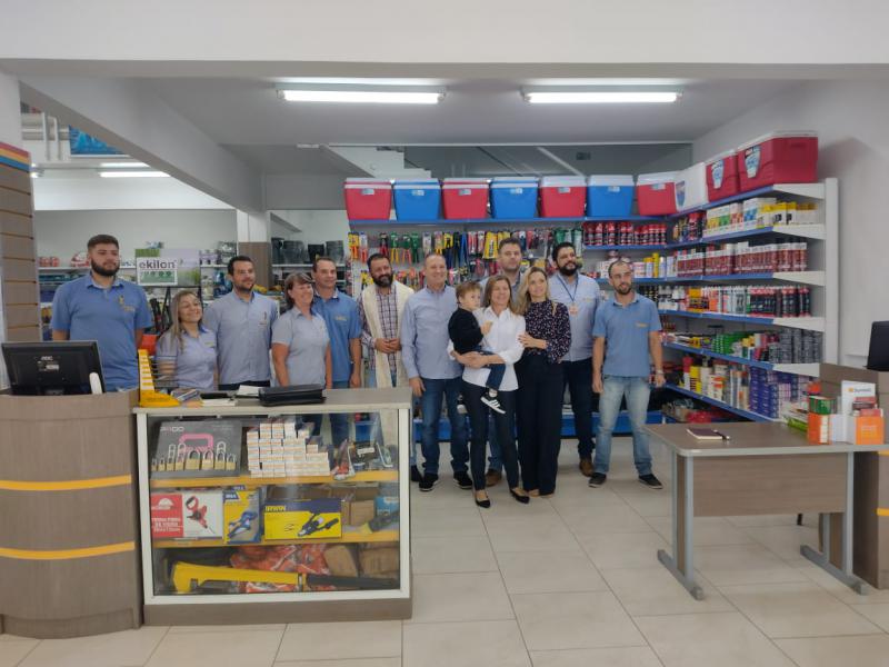 Constru e Cia de Laranjeiras do Sul inaugura novo espaÃ§o 
