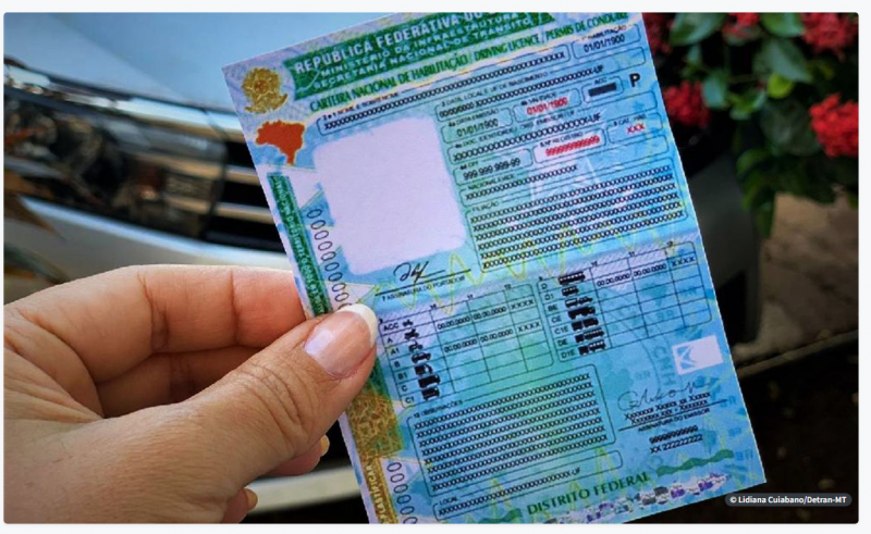 Carteira Nacional de HabilitaÃ§Ã£o tem novo modelo a partir de hoje