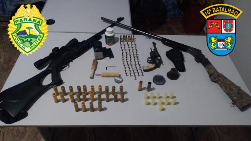 P. Barreiro: Homem Ã© preso com trÃªs armas de fogo e vasta muniÃ§Ã£o dentro de caminhÃ£o
