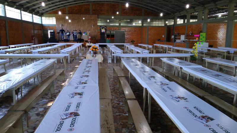 PavilhÃ£o da Igreja Matriz estÃ¡ pronto para o 1Âº Jantar das FamÃ­lias.