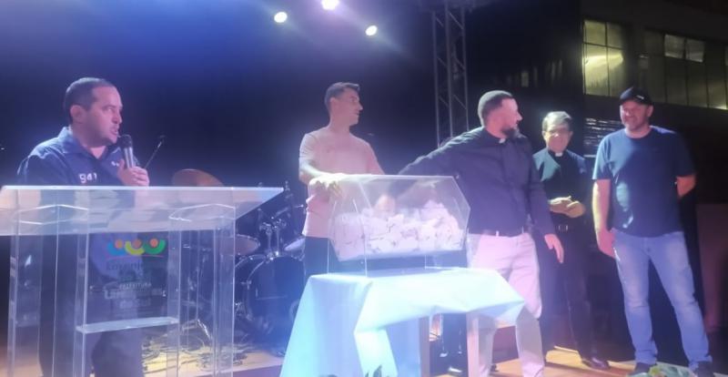 Ganhadores da contribuiÃ§Ã£o premiada da Festa de Santâ€™Ana