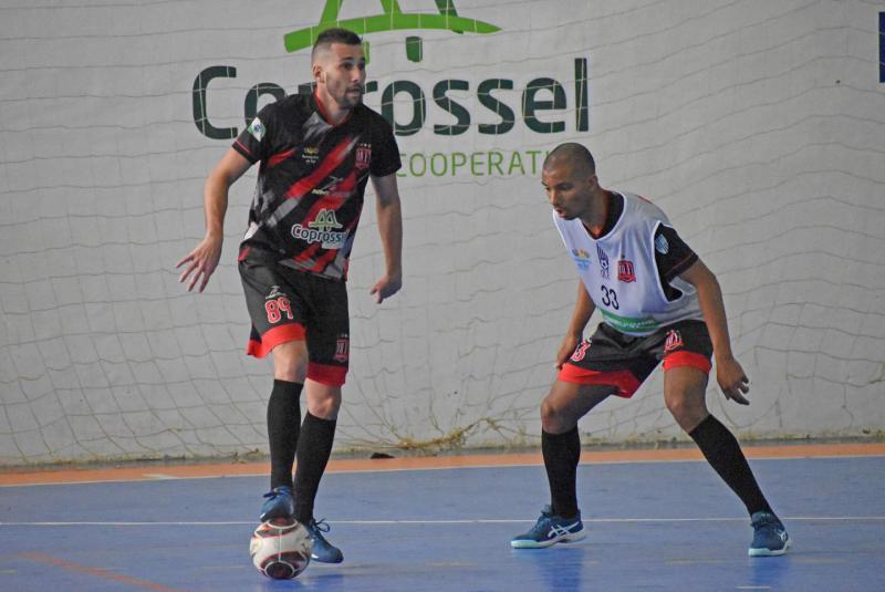 OperÃ¡rio Laranjeiras vence Umuarama e volta ao G4 do Paranaense Chave Ouro