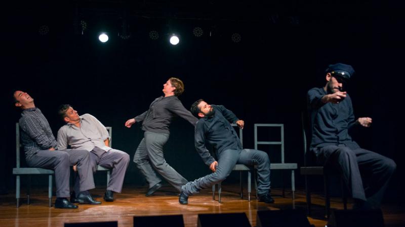 Antropofocus apresenta em Laranjeiras do Sul um espetÃ¡culo teatral de comÃ©dia sem nenhum diÃ¡logo