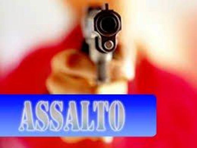 Laranjeiras: Homem Ã© detido por populares apÃ³s tentativa de assalto no centro