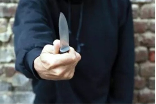 Laranjeiras: Homem Ã© ferido por golpe de faca e roubado no bairro SÃ£o Miguel