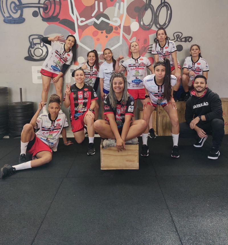 OperÃ¡rio Laranjeiras perde para o Cianorte no Feminino Chave Ouro de Futsal e joga a vaga contra o Pato