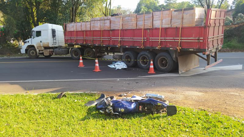 Laranjeiras: Morador do Rio Laranjeiras morre apÃ³s acidente entre motocicleta e carreta na BR 277 