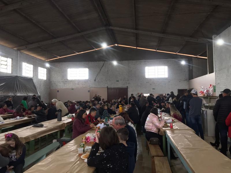 Conselho da Comunidade realizou o 1Âª AlmoÃ§o Beneficente SÃ£o Miguel Arcanjo.