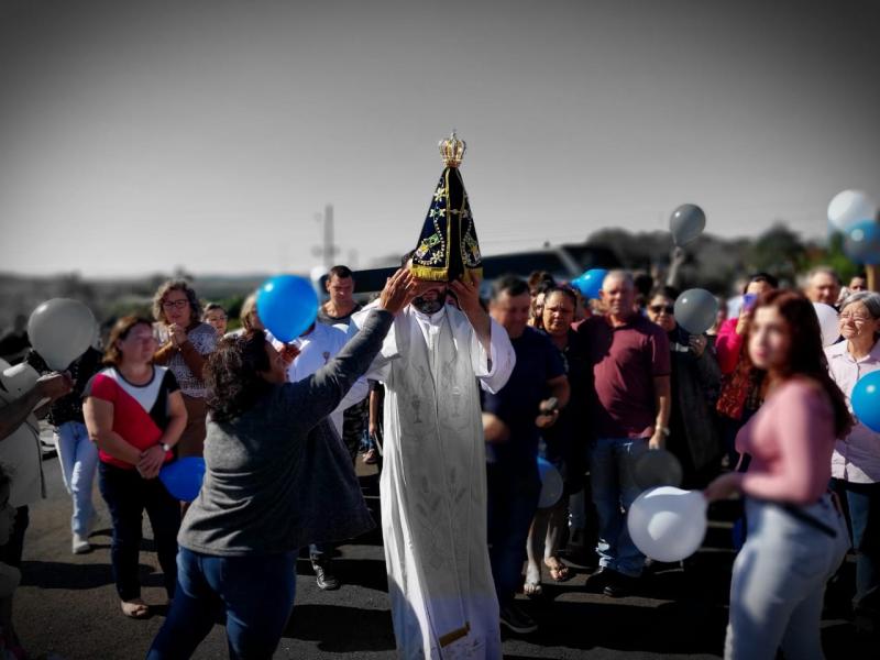 RÃ©plica da Imagem de Nossa Senhora Aparecida Chega ao SantuÃ¡rio de Laranjeiras do Sul