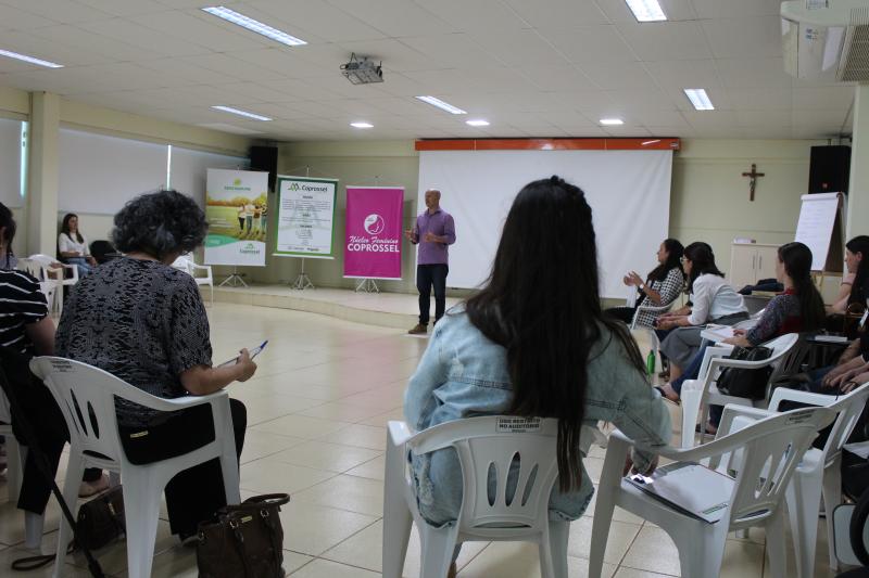 ComunicaÃ§Ã£o foi o foco de Encontro do Programa de LideranÃ§a Feminina Coprossel 