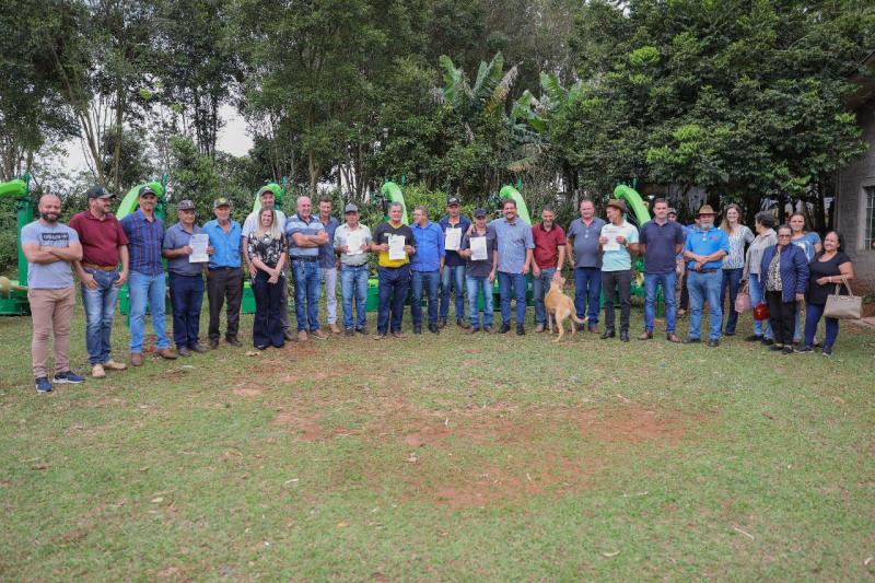 Programa Dinheiro na Comunidade garante equipamentos para mais seis AssociaÃ§Ãµes de Laranjeiras do Sul 