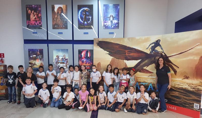 Sicoob Credicapital promove tarde no cinema para crianÃ§as que participaram do Concurso Cultural 2022
