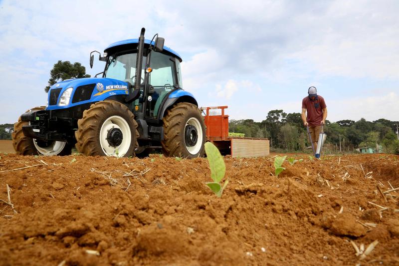 Em 2022, Estado liberou R$ 8,8 milhÃµes em seguro rural e 1,5 mil veÃ­culos do Trator SolidÃ¡rio