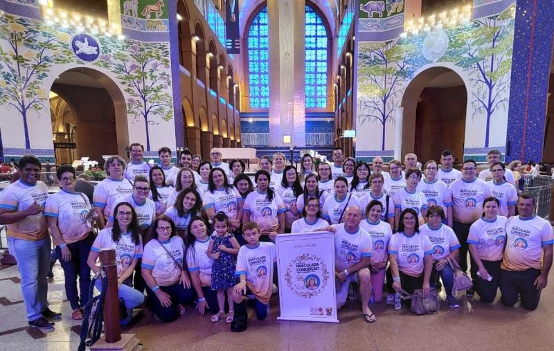 Romaria da ParÃ³quia Imaculada ConceiÃ§Ã£o, do Porto Barreiro, participou da Santa Missa em Aparecida do Norte