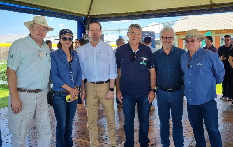 FundaÃ§Ã£o Meridional e Embrapa realizam lanÃ§amento de nova cultivar de soja no Show Rural 