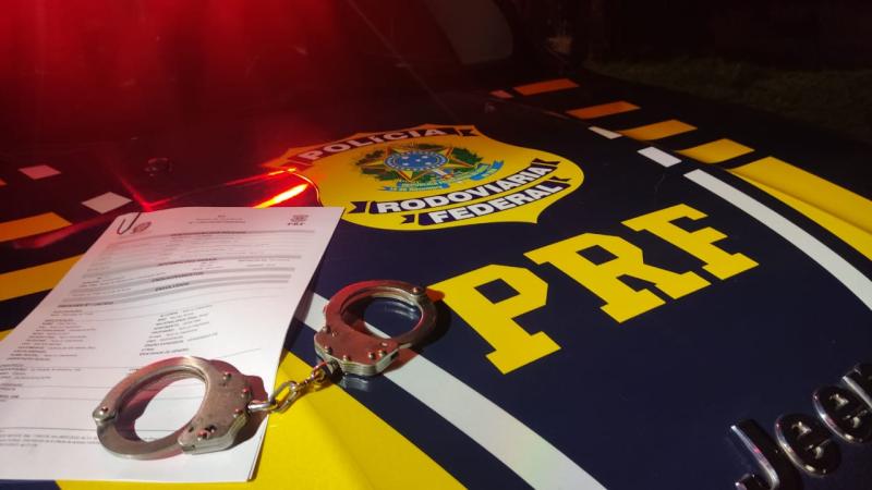 Irati: Homem com veÃ­culo de Cantagalo Ã© preso pela PRF