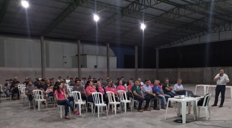PrÃ©-assembleia da Coprossel reÃºne cooperados em Nova Laranjeiras 